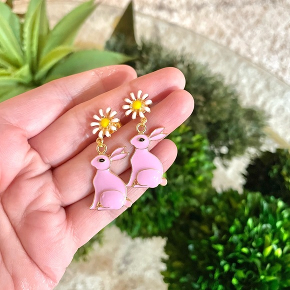 Pink Bunny Flower Earrings - Picture 3 of 4